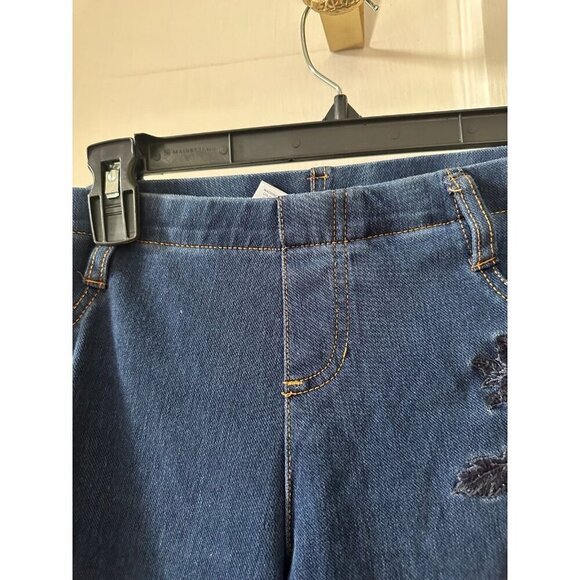 Mix it Women’s size Medium embroidered jeans - Picture 4 of 6